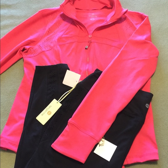 Large. ActiveWear. Pink/Coral Jacket only. - Picture 4 of 8
